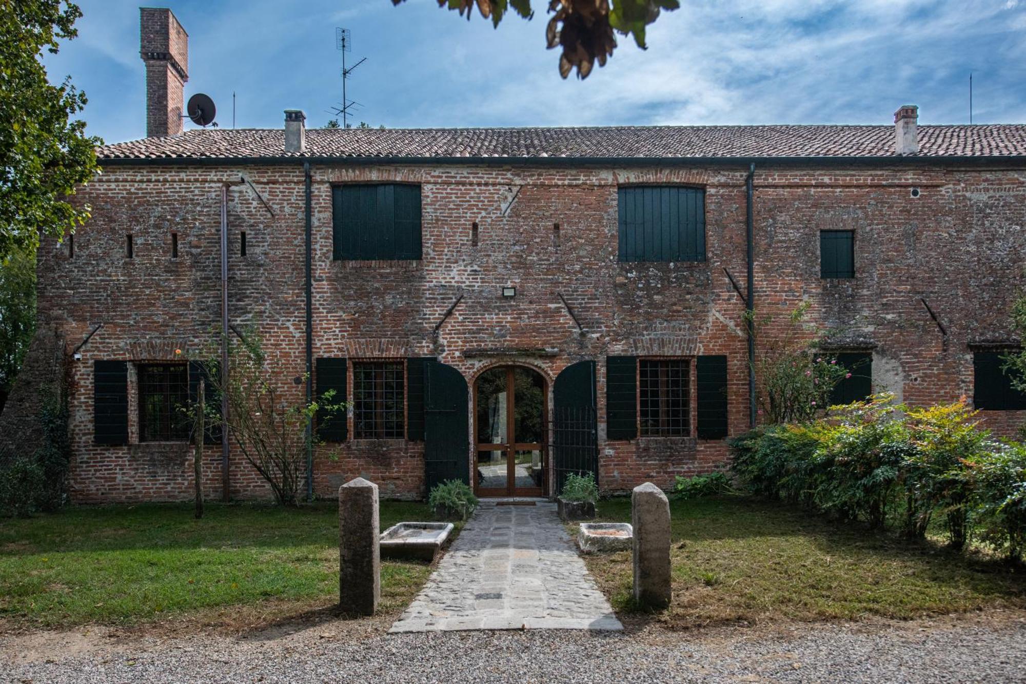 Villa Country Mansion 8500Squarefeet San Pietro Viminario エクステリア 写真